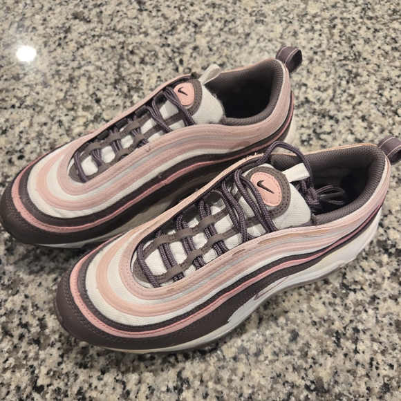 Nike Airmax - Picture 3 of 7